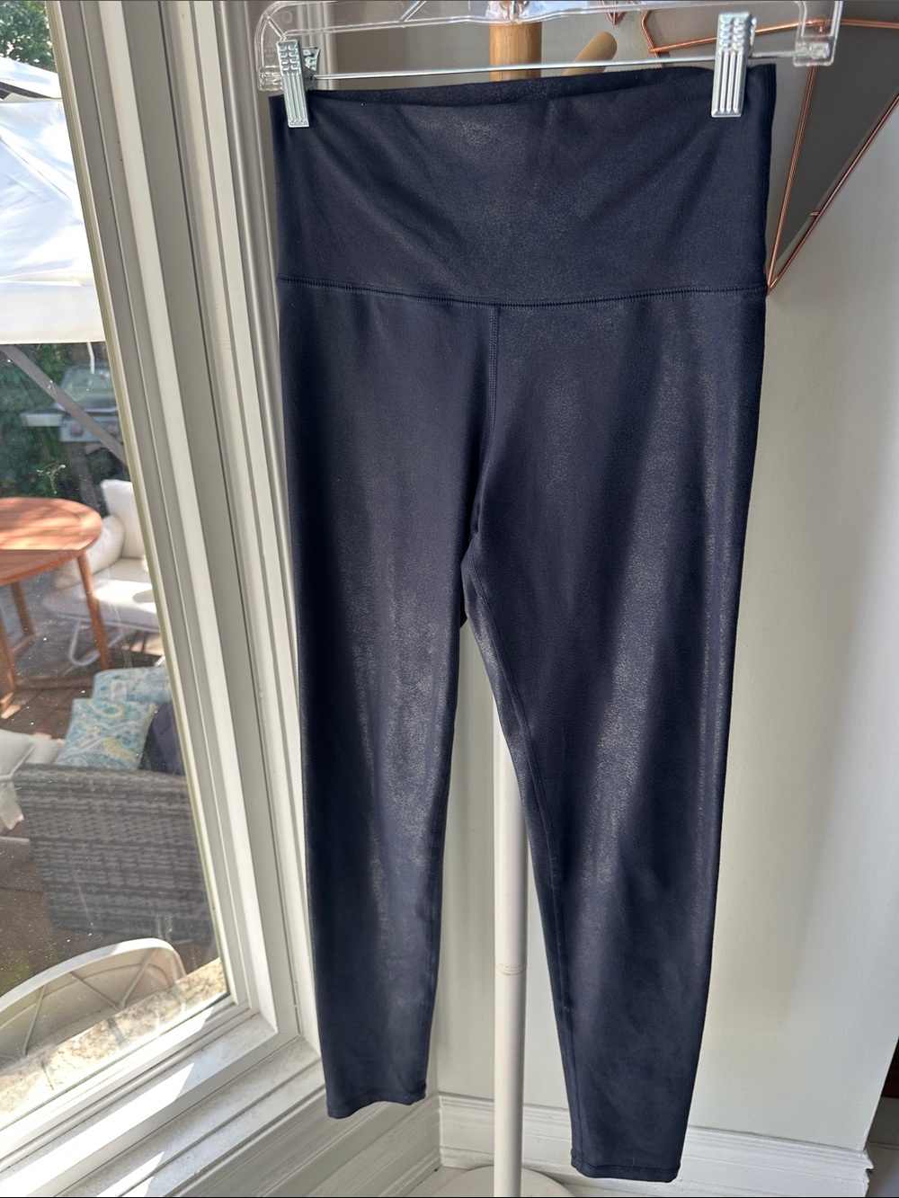 OFFLINE BY AERIE High-Waist Navy Blue Black Faux Leather Look Leggings Sz Medium